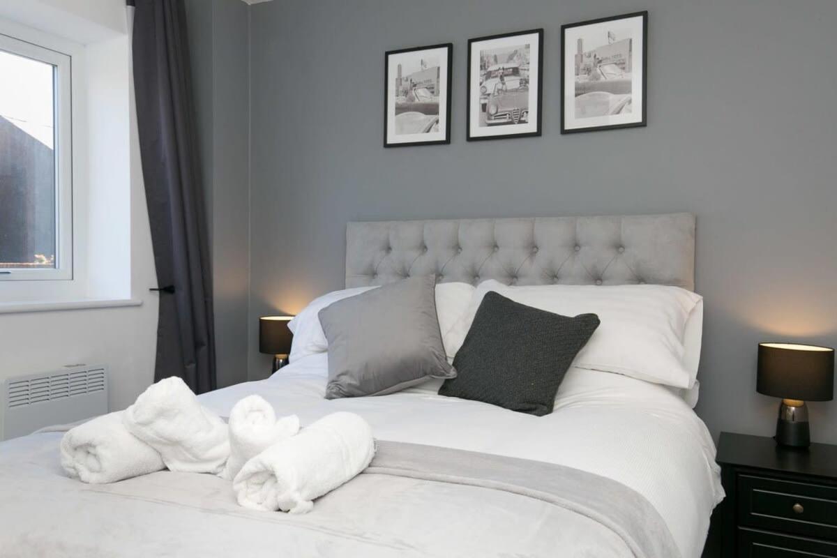 Stunning 2 Bedroom Apartment In Wallasey Exterior foto